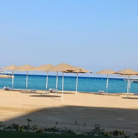 Vitamin Sea, Beach Front Central Free Wi-Fi